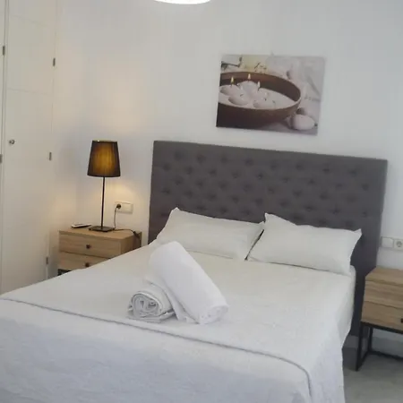 Perfect Location 2 Bed Apt Calahonda Apartment Sitio de Calahonda