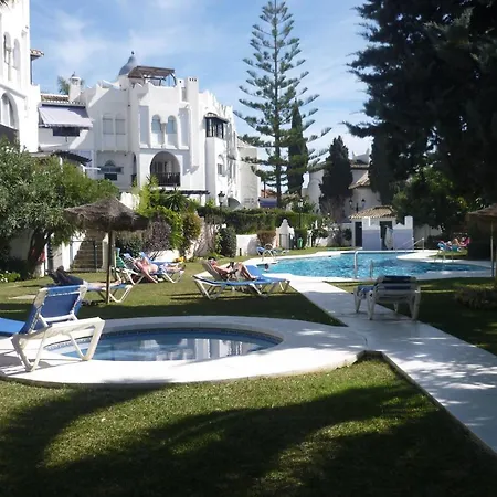 Perfect Location 2 Bed Apt Calahonda