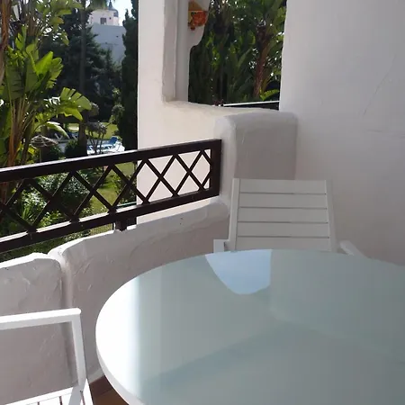 Apartment Perfect Location 2 Bed Apt Calahonda